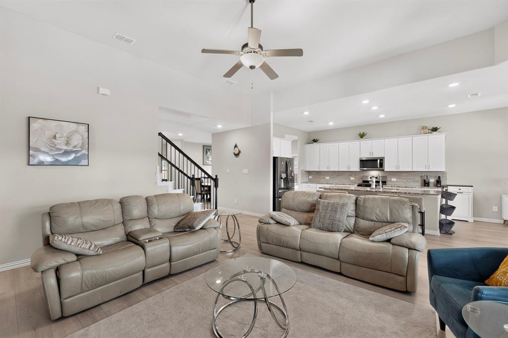 3817 Turpin Drive Property Photo 8