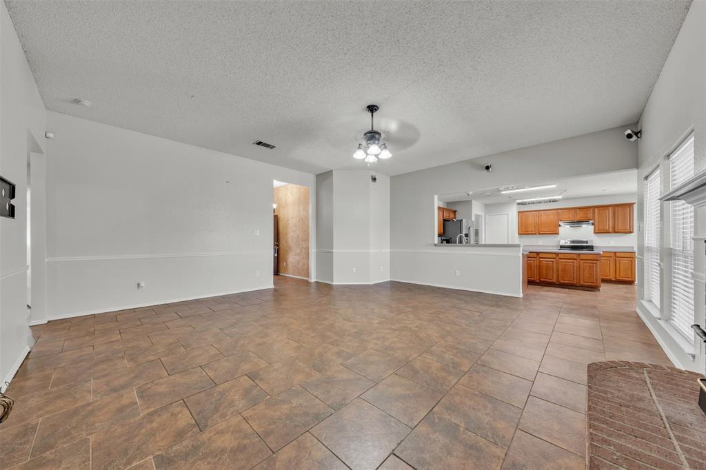 1017 Aaron Drive Property Photo 11