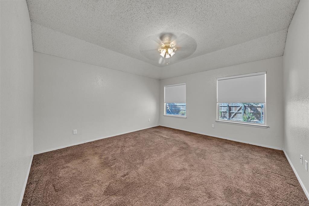 1017 Aaron Drive Property Photo 27