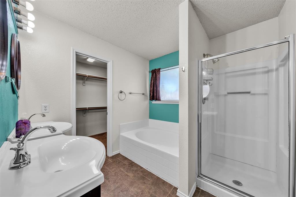 1017 Aaron Drive Property Photo 30
