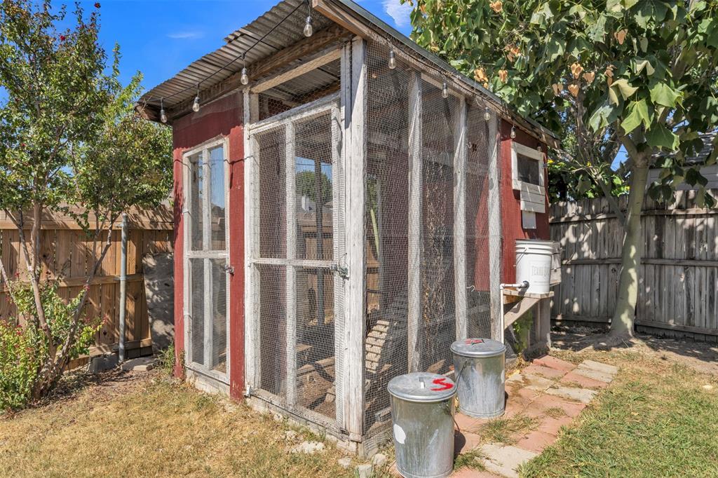 1017 Aaron Drive Property Photo 34