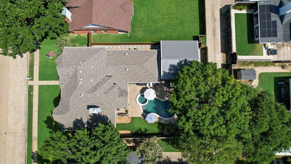 763 Livingston Drive Property Photo 2