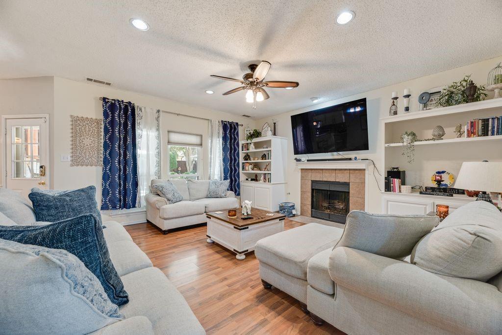 763 Livingston Drive Property Photo 14