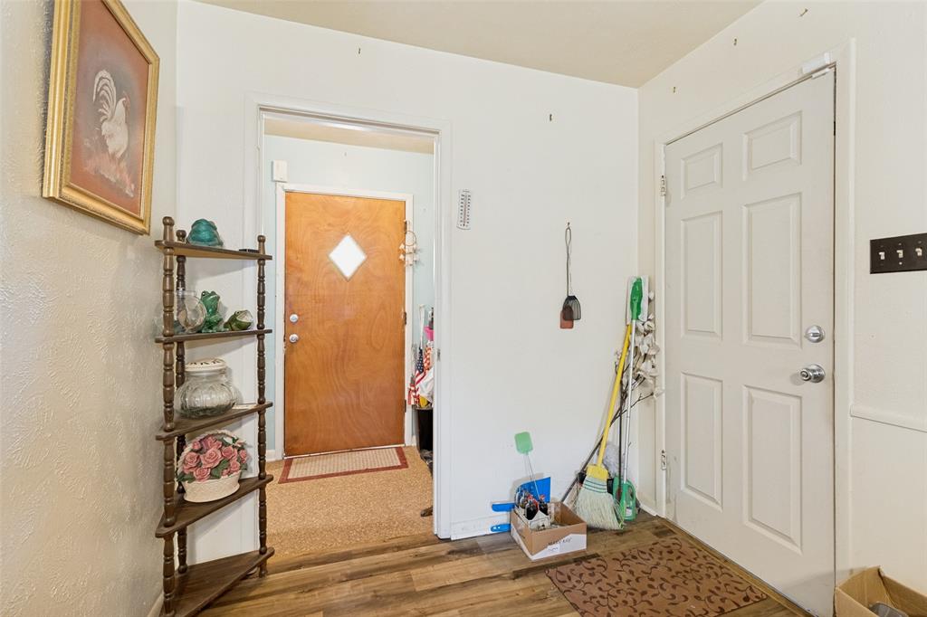 1012 Rosebud Drive Property Photo 4
