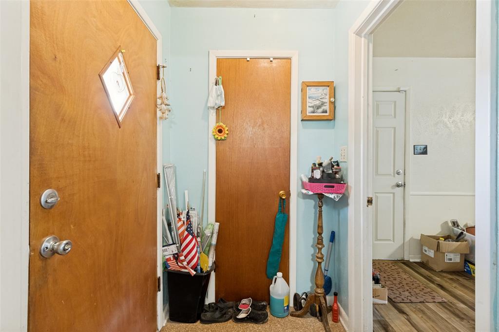 1012 Rosebud Drive Property Photo 5