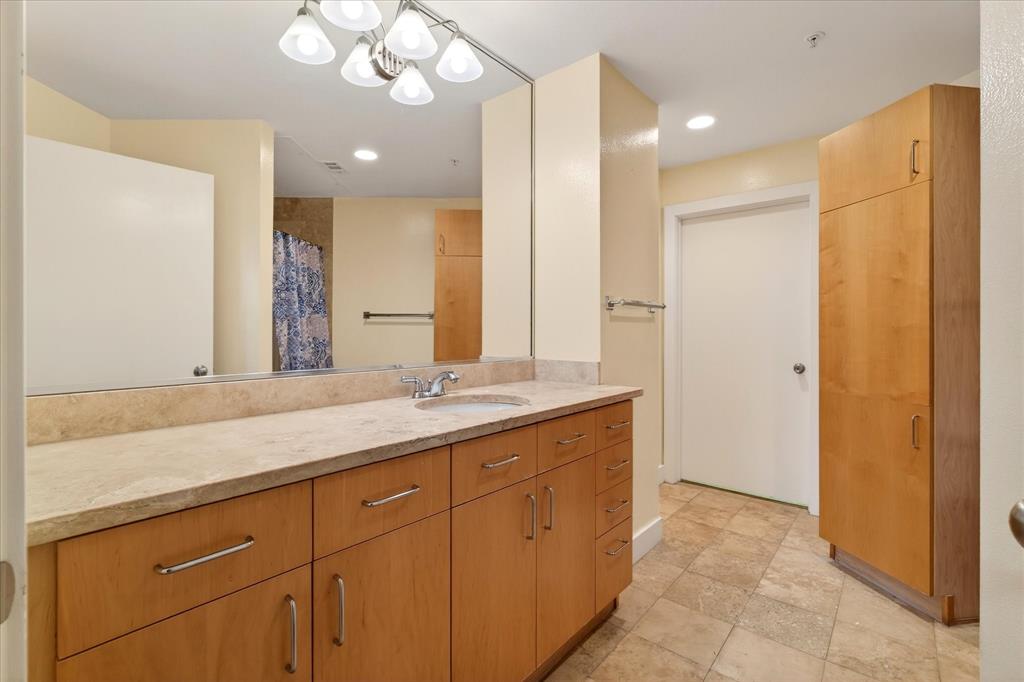 5055 Addison Circle 409 Property Photo 10