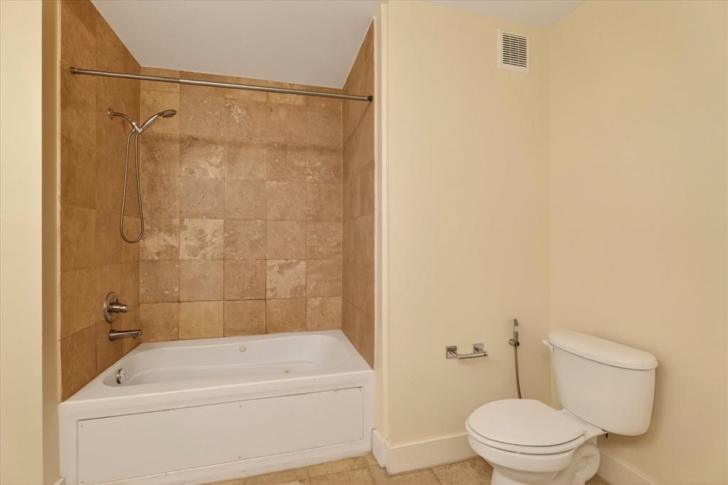 5055 Addison Circle 409 Property Photo 22