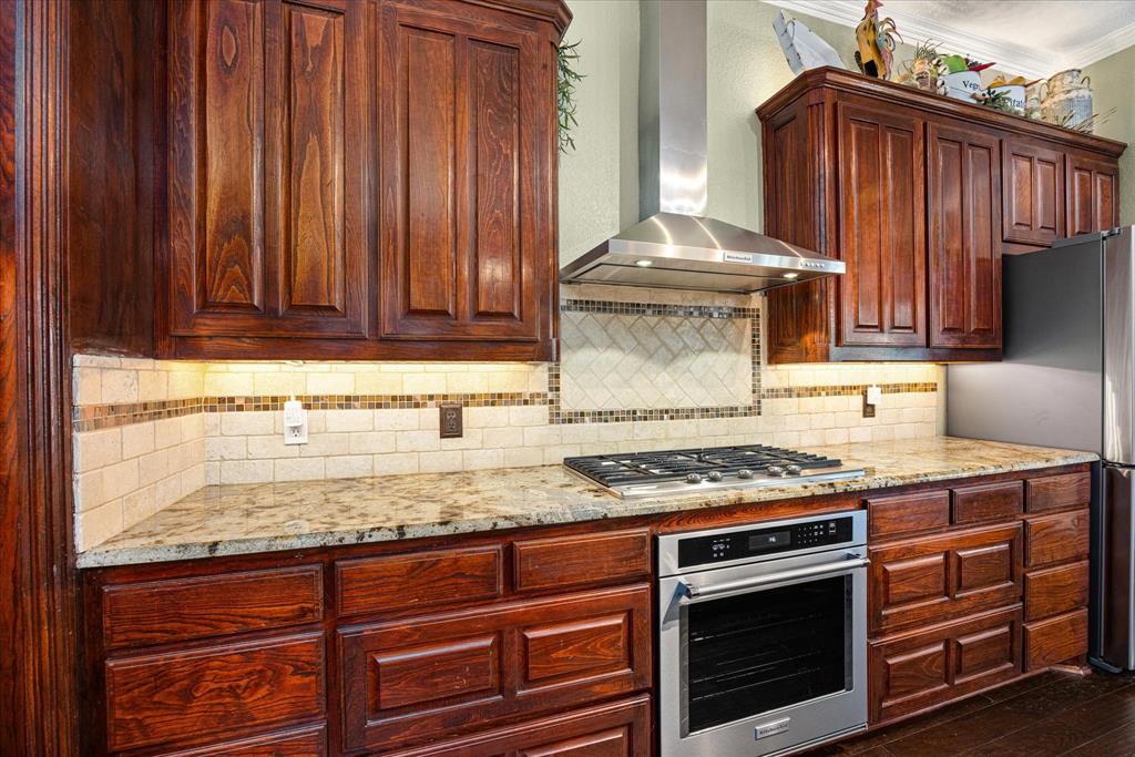 6410 Westover Drive Property Photo 8