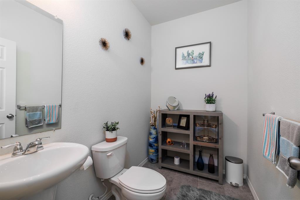 7444 Bronsind Trail Property Photo 5