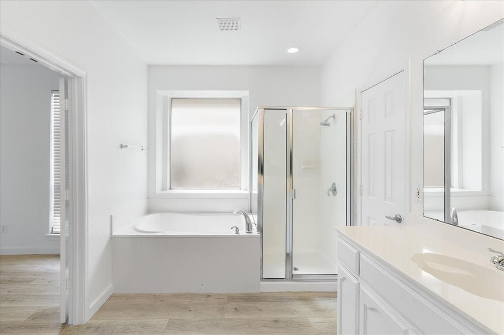 8604 Secret Forest Drive Property Photo 21