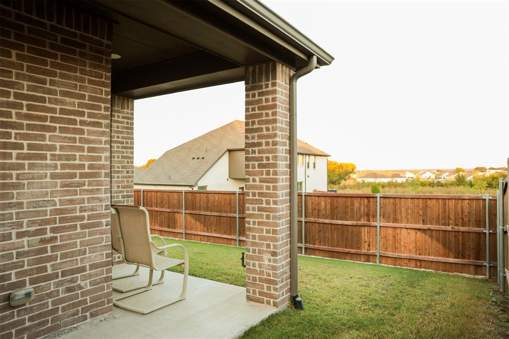 3819 Talisker Boulevard Property Photo 3