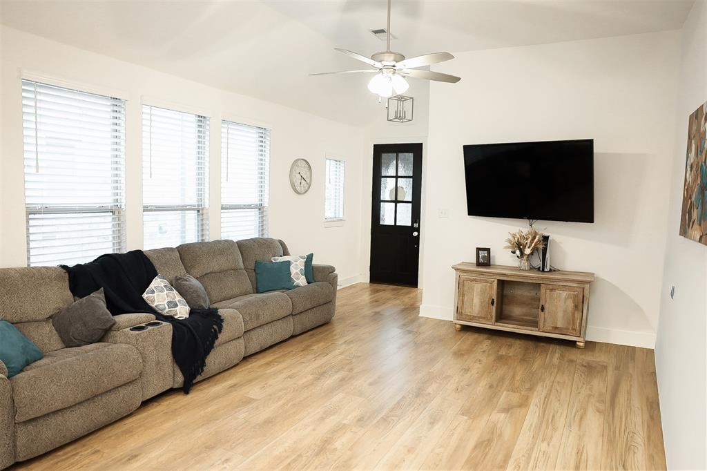 3819 Talisker Boulevard Property Photo 26