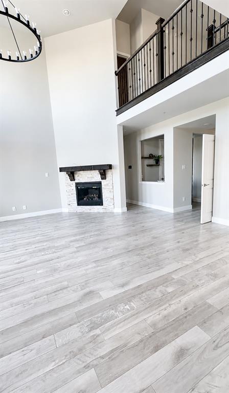 2016 Binns Drive Property Photo 6