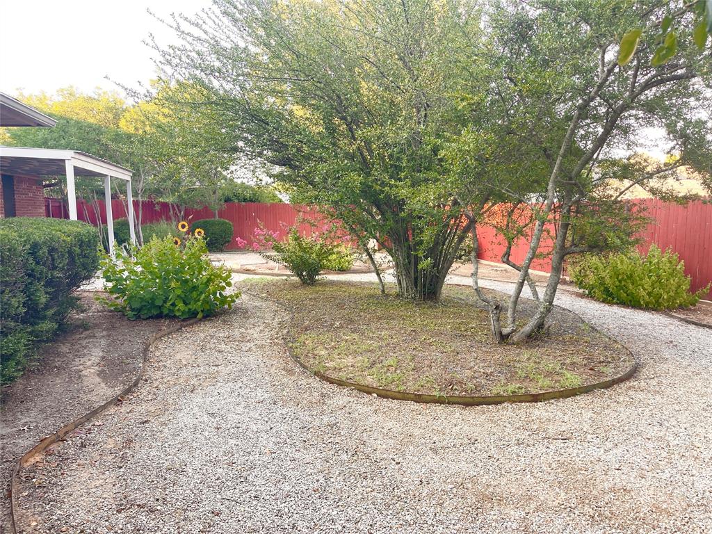 634 Maplewood Drive Property Photo 29