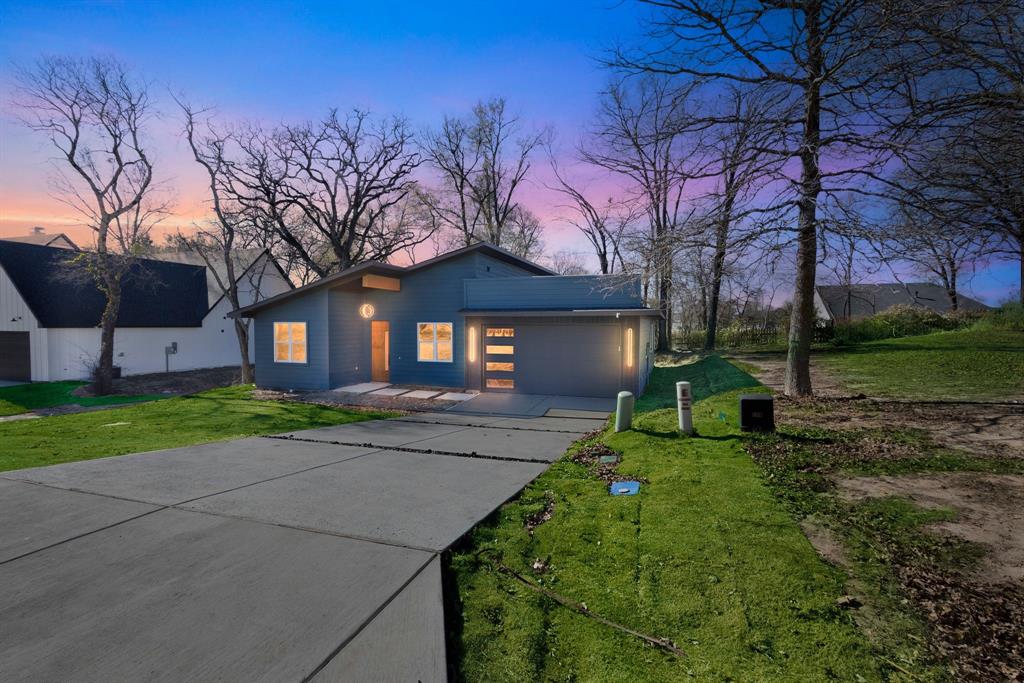 320 Splitrail Drive Property Photo 1
