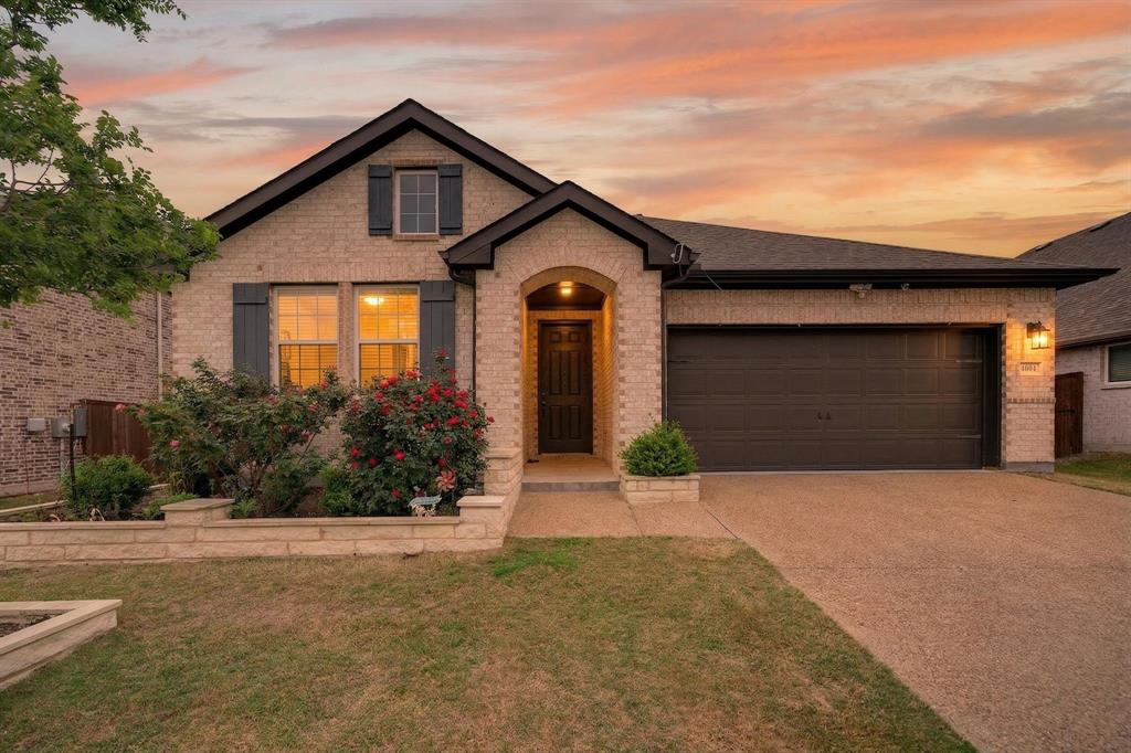 4004 Blue Stem Boulevard Property Photo 1