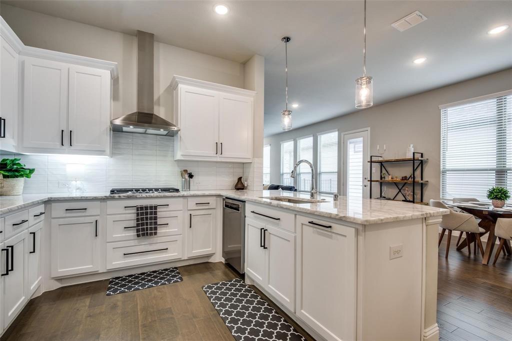 4211 Curtiss Drive Property Photo 10