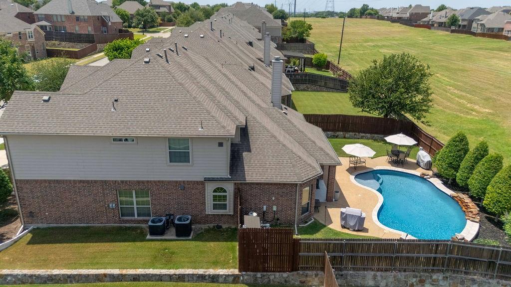 3601 Sparkling Drive Property Photo 4