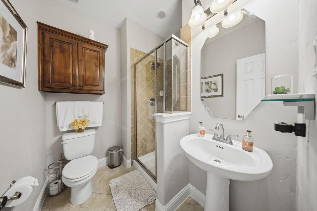 3601 Sparkling Drive Property Photo 10