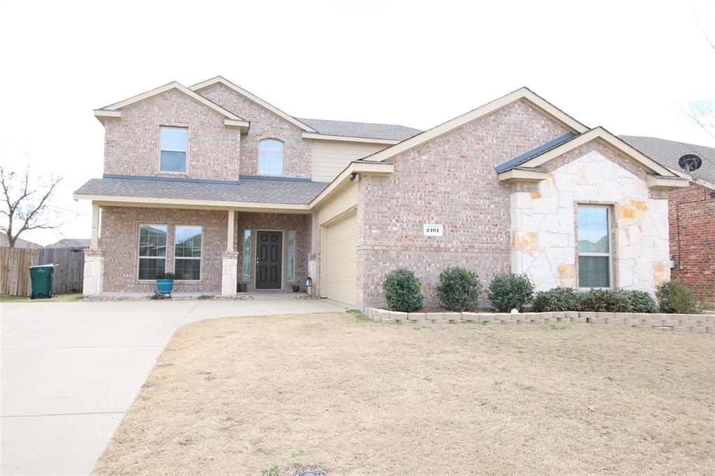 2101 Hickory Trail Property Photo 1