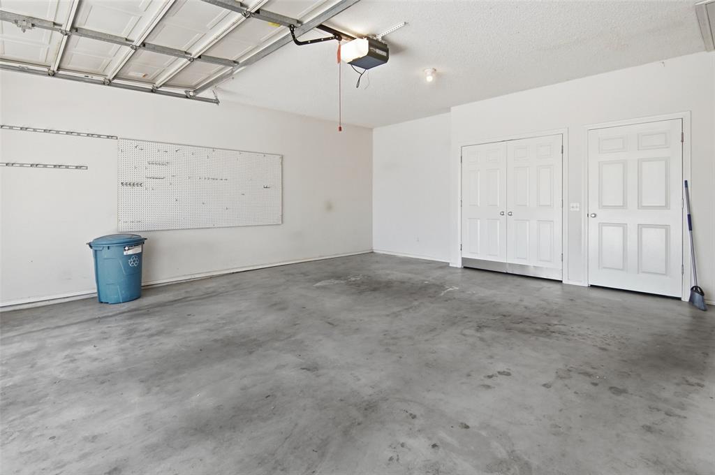 937 Heather Court Property Photo 24
