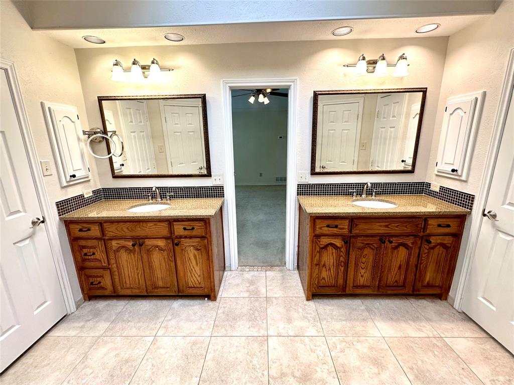 6513 Elkhurst Drive Property Photo 13
