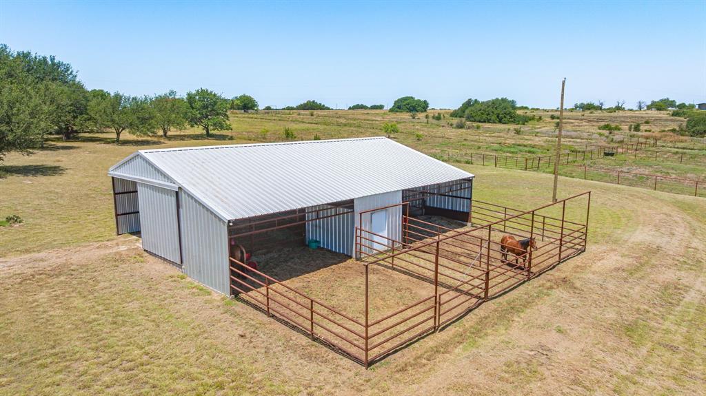 100 County Road 519 Property Photo 9