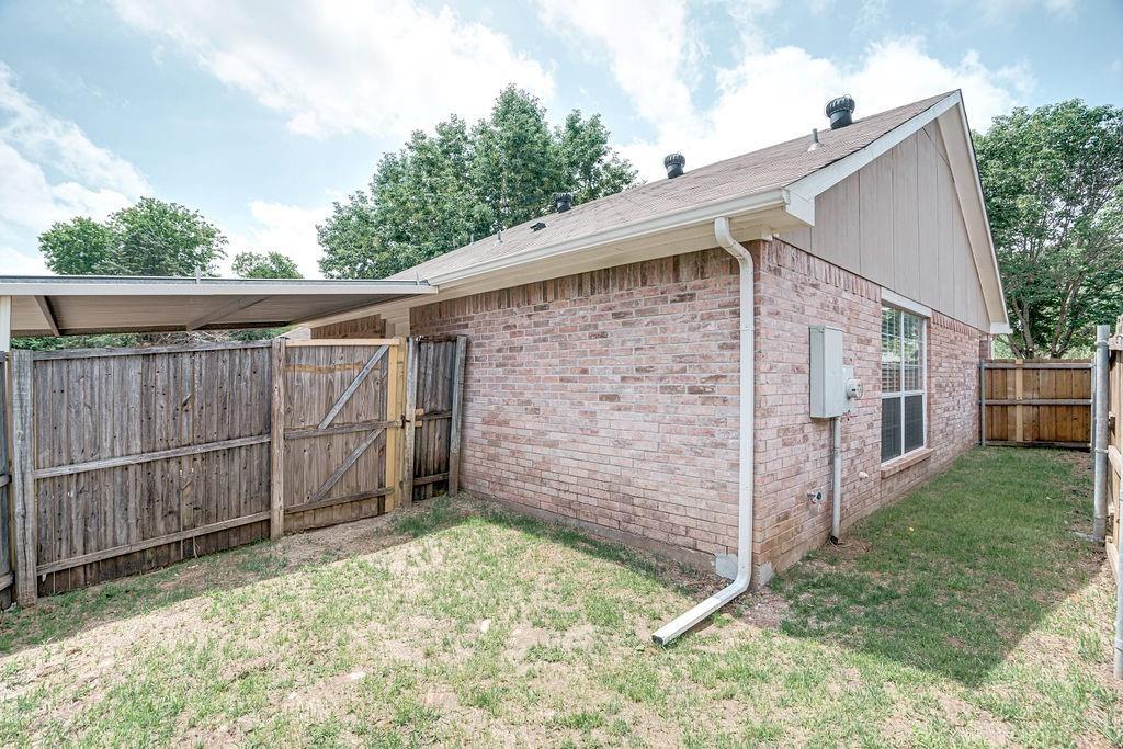2767 Oak Bend Lane Property Photo 4