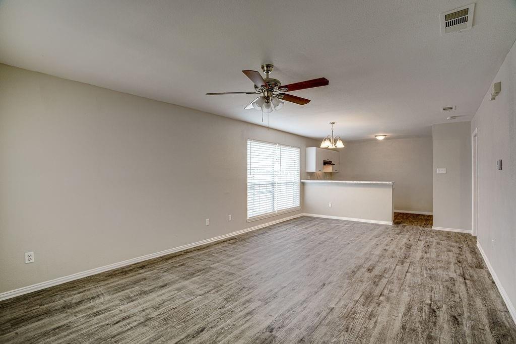 2767 Oak Bend Lane Property Photo 6