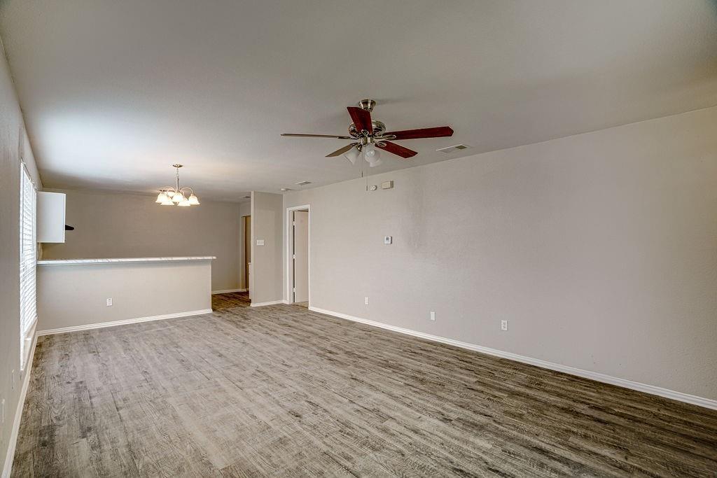 2767 Oak Bend Lane Property Photo 7