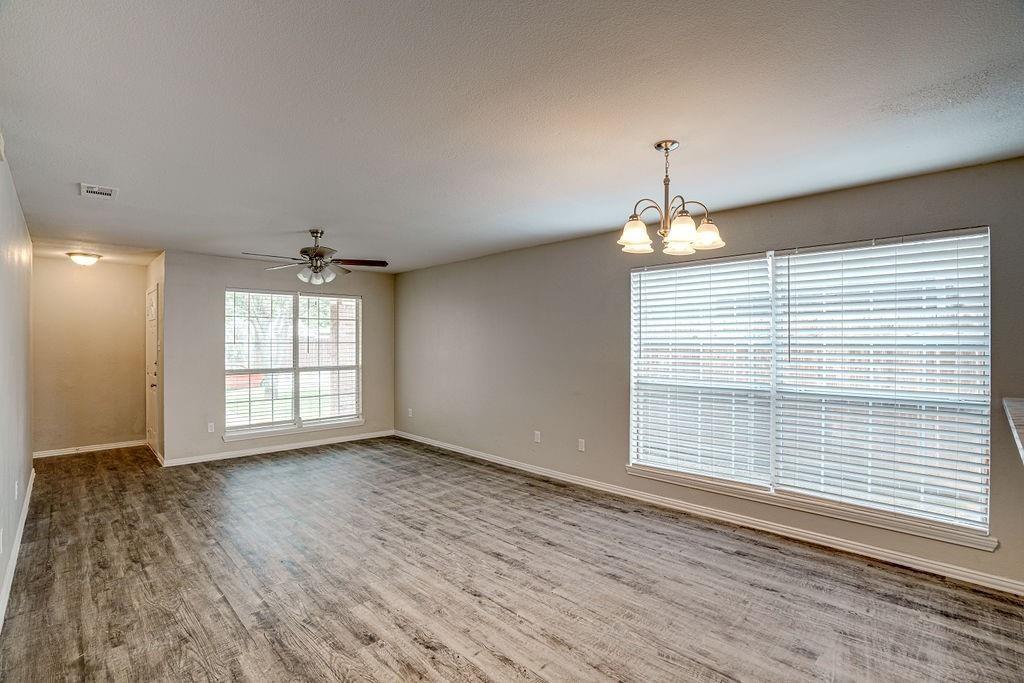 2767 Oak Bend Lane Property Photo 9