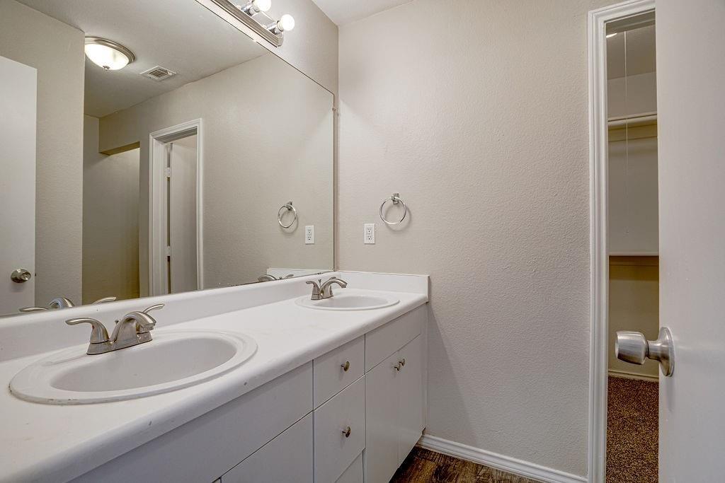 2767 Oak Bend Lane Property Photo 18