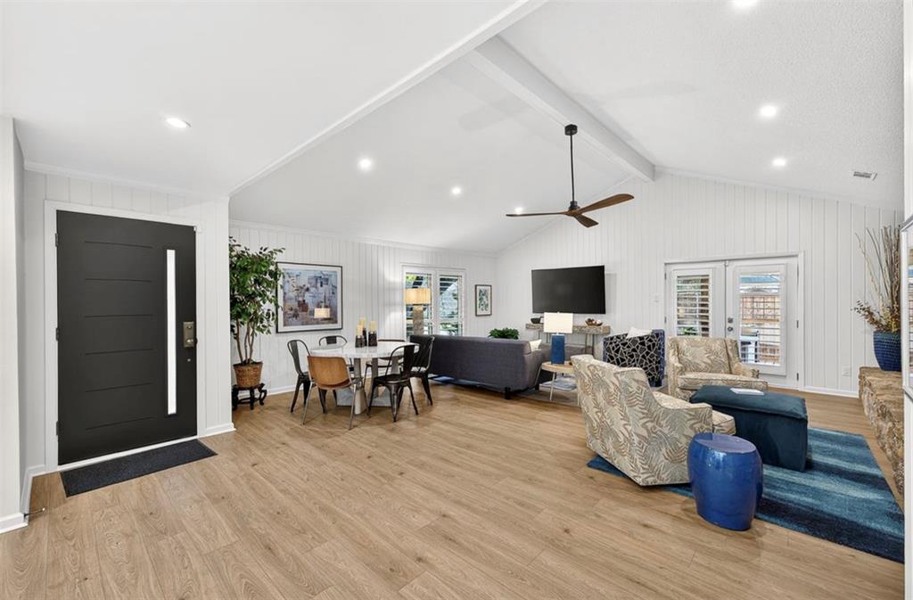 9805 Airline Road Property Photo 2