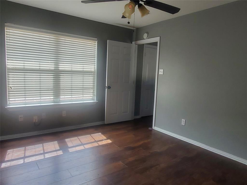 3607 Hamburg Court Property Photo 6