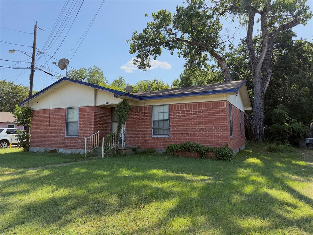 303 N Masters Drive Property Photo 1