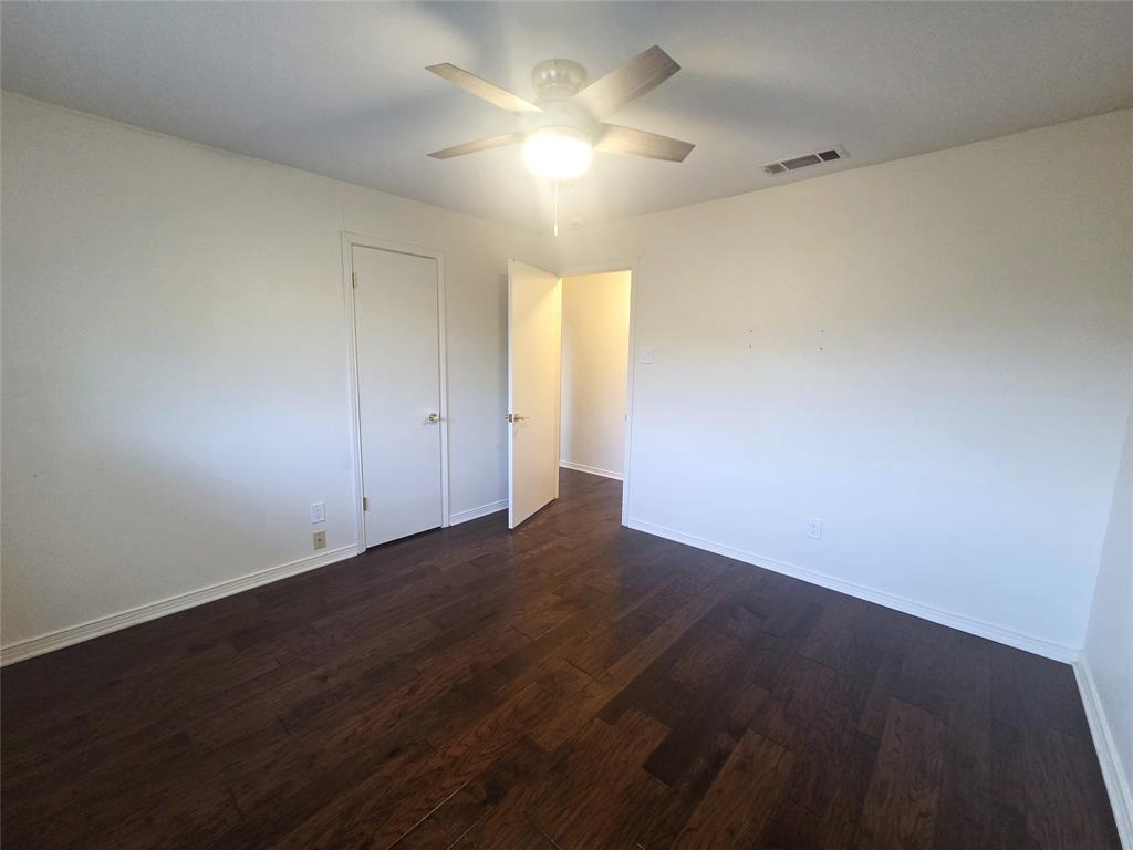 9334 Hunters Creek Drive Property Photo 11