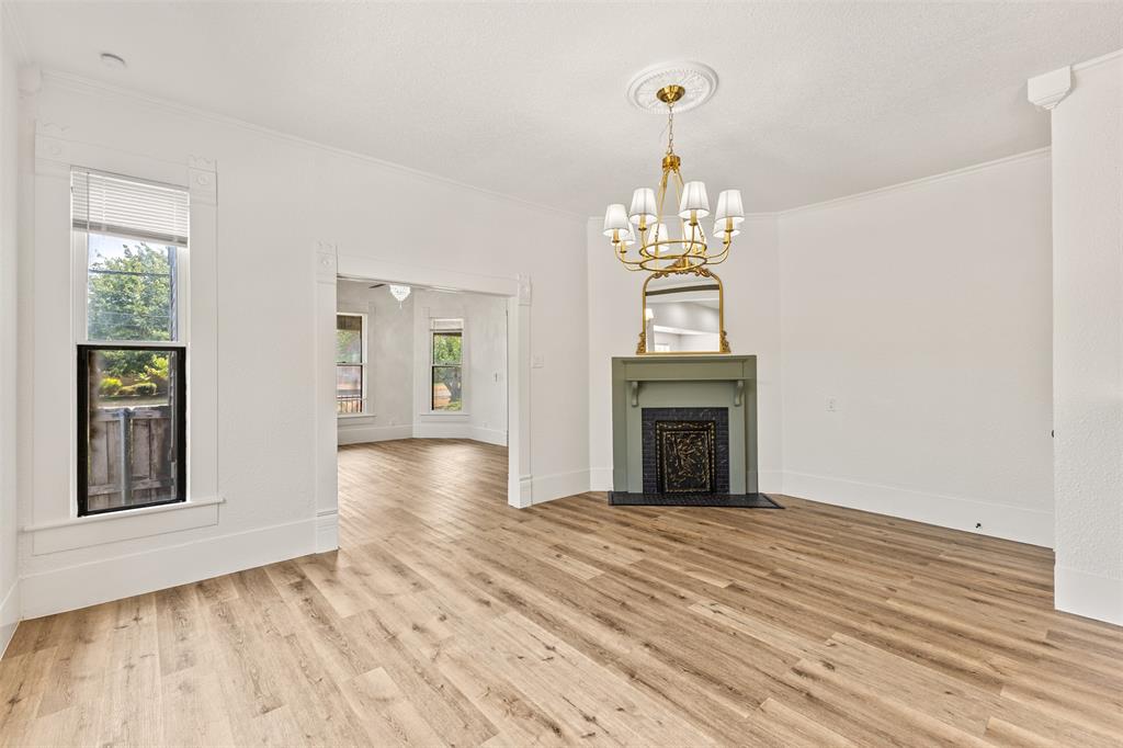 1005 N Trinity Street Property Photo 12