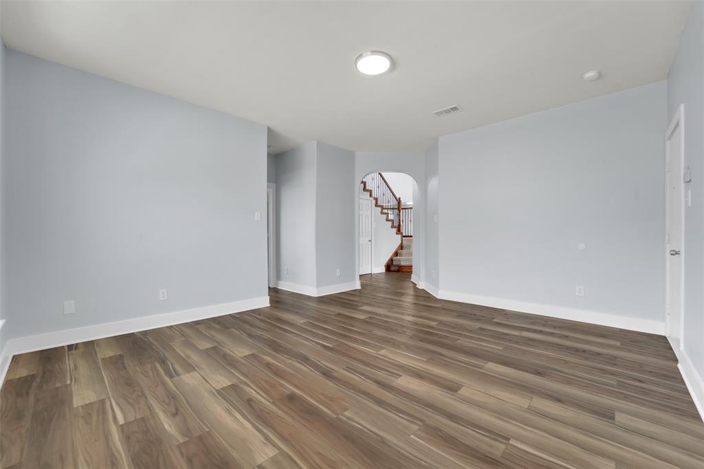 615 Lone Ridge Way Property Photo 14
