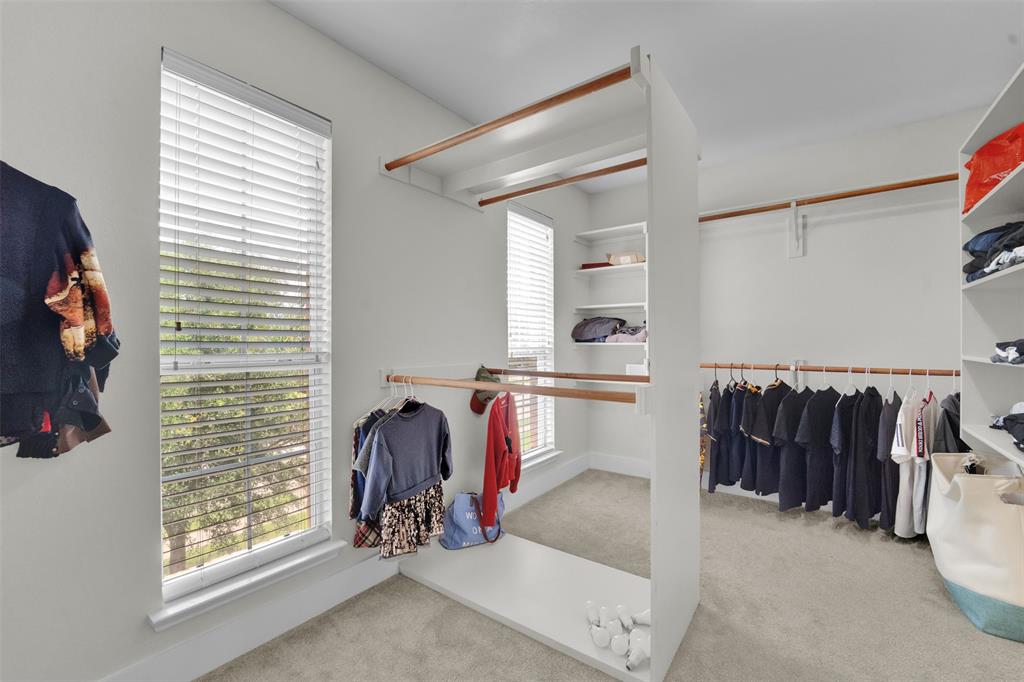 615 Lone Ridge Way Property Photo 24