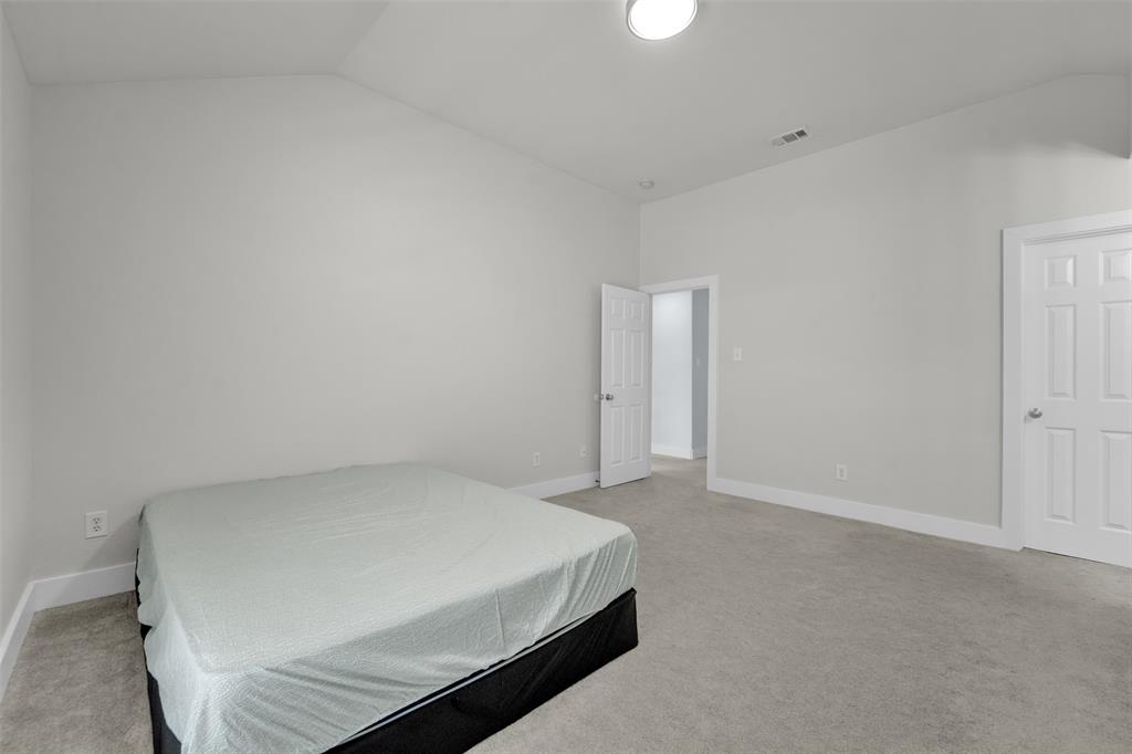 615 Lone Ridge Way Property Photo 25