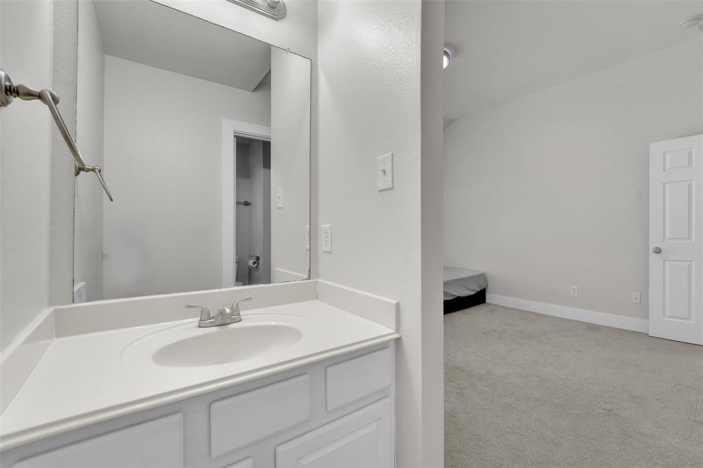 615 Lone Ridge Way Property Photo 28