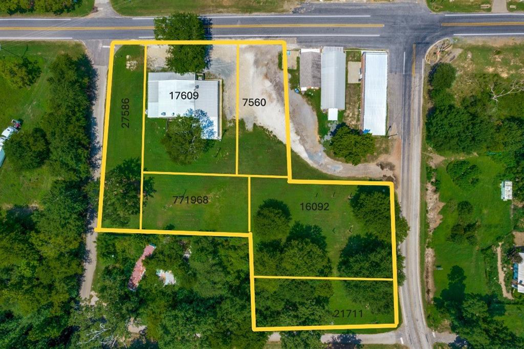 114 S Central Avenue Property Photo 3