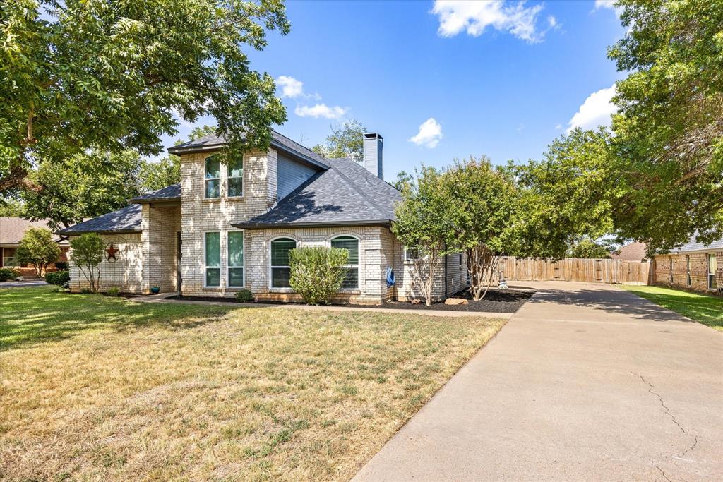 6105 Belvidere Circle Property Photo 3