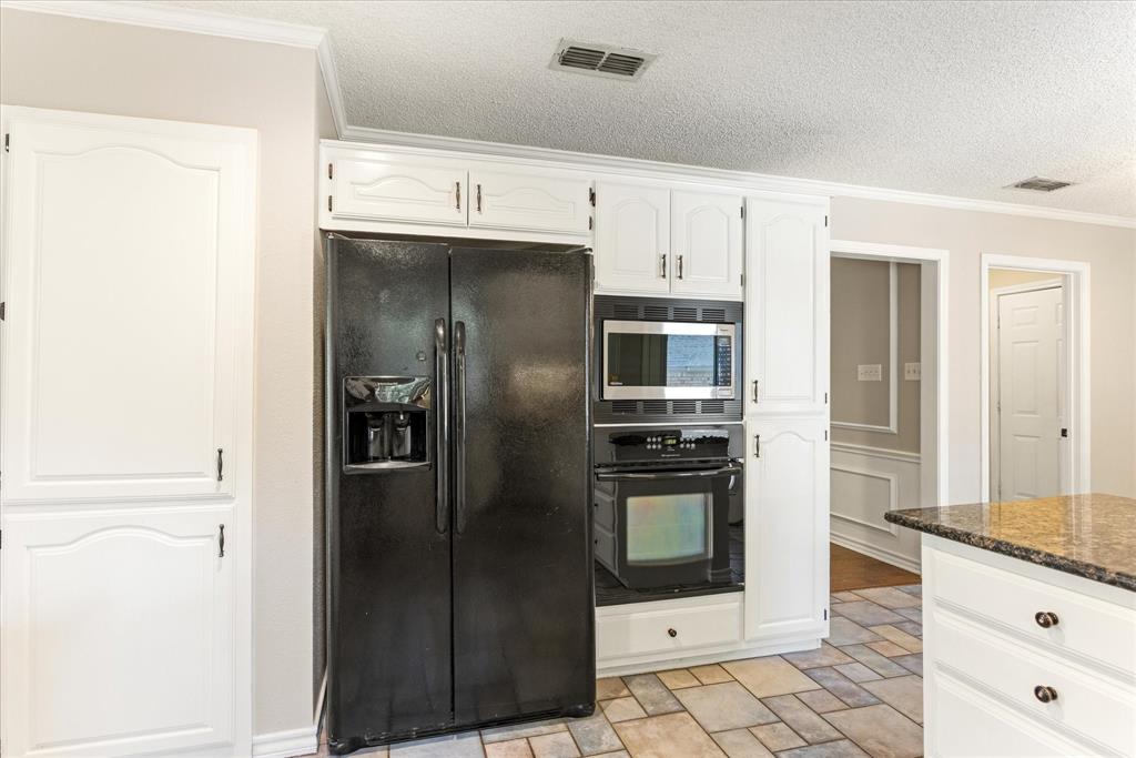 6105 Belvidere Circle Property Photo 13