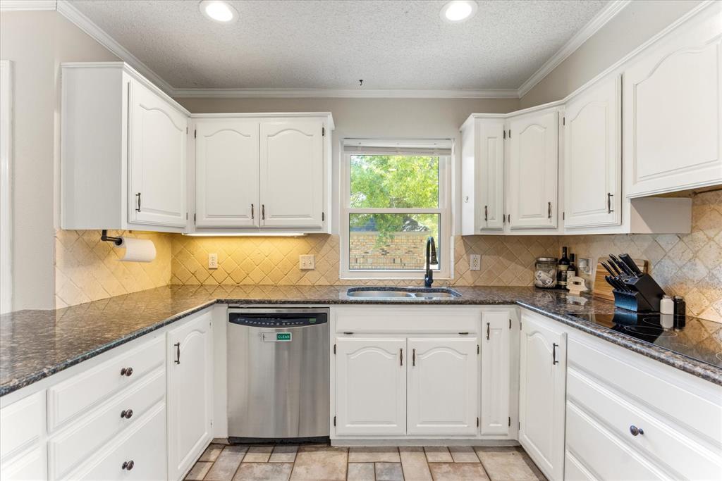 6105 Belvidere Circle Property Photo 15