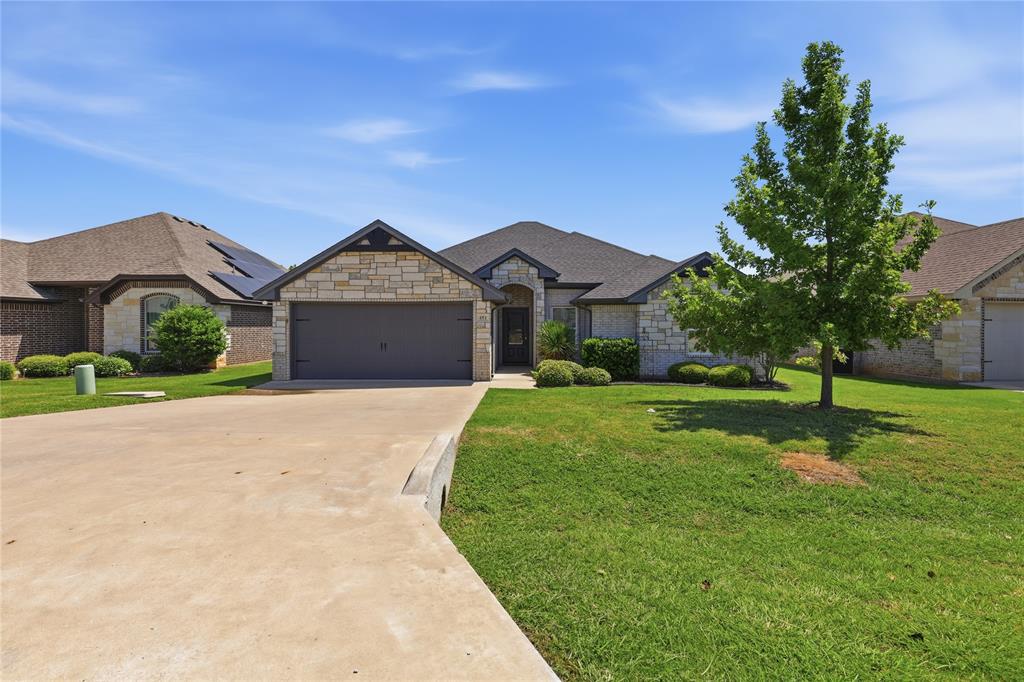 451 Silverton Drive Property Photo 1