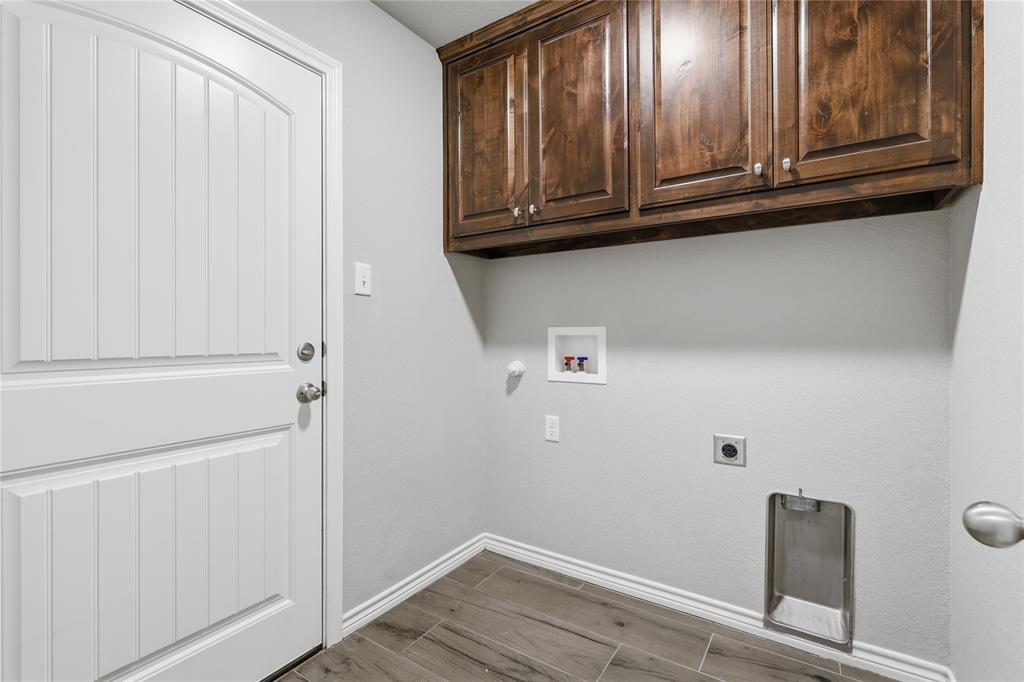 451 Silverton Drive Property Photo 19