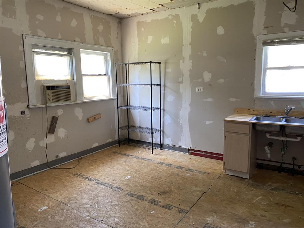 2017 Mcgregor Avenue Property Photo 4