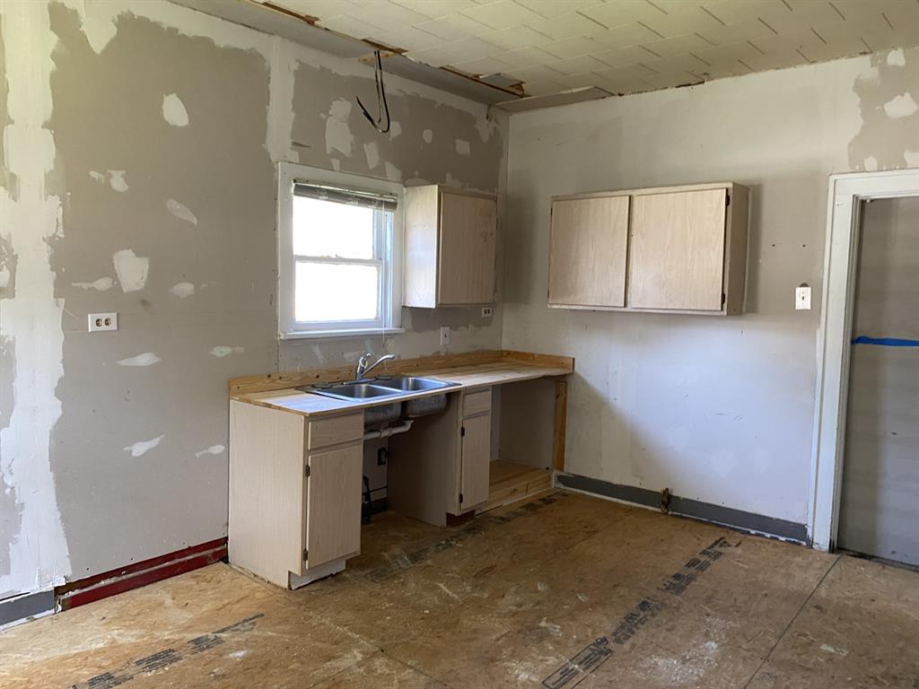 2017 Mcgregor Avenue Property Photo 6