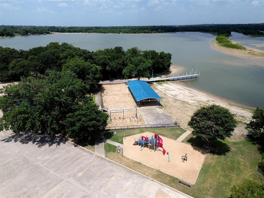 1321 Oak Harbor Boulevard Property Photo 29